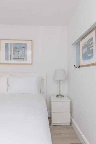 Sleek & Well-connected Studio Flat Archway!