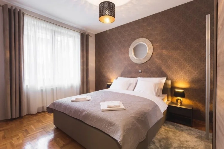 3 Bedrooms Apartment