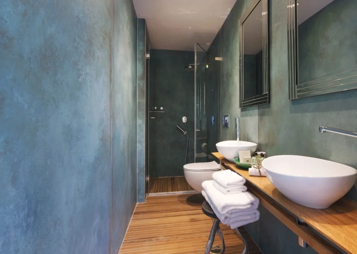 Premium Suite with balcony and with city view