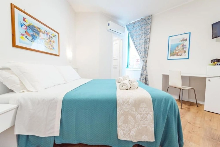 Standard Double room with courtyard view