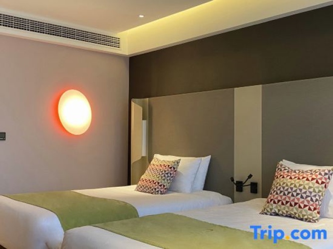 Superior Quadruple room