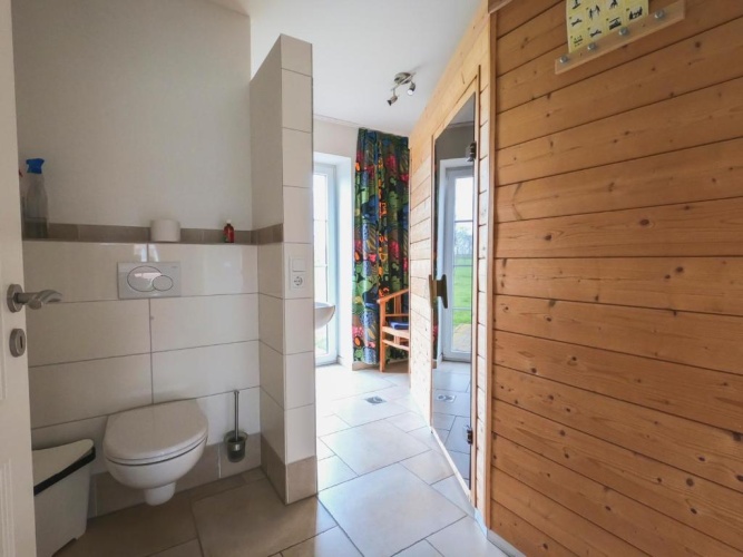 2 Bedrooms Cottage