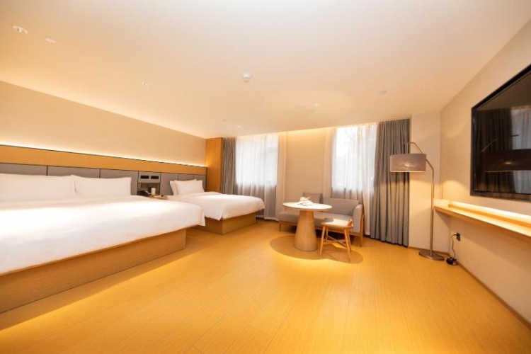 Standard Family room