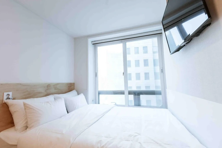 Double room with city view