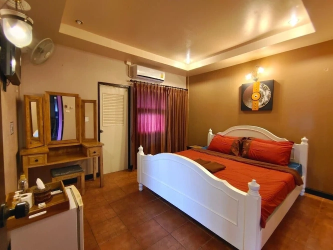 Standard Double room with pool view