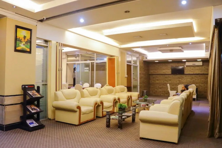 Hotel Afford Inn