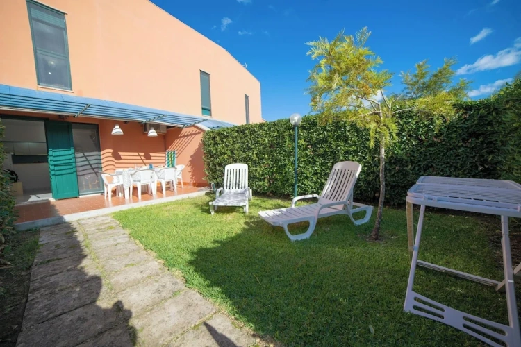 2 Bedrooms Family Villa with sea view