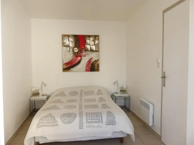 2 Bedrooms Villa