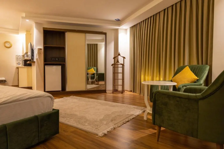 Grand Luxury