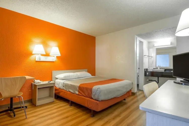Motel 6 Los Angeles - Norwalk