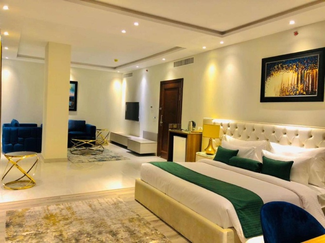 Premier Double Suite with city view