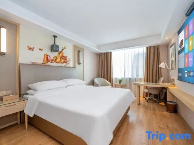 Deluxe Double room with view