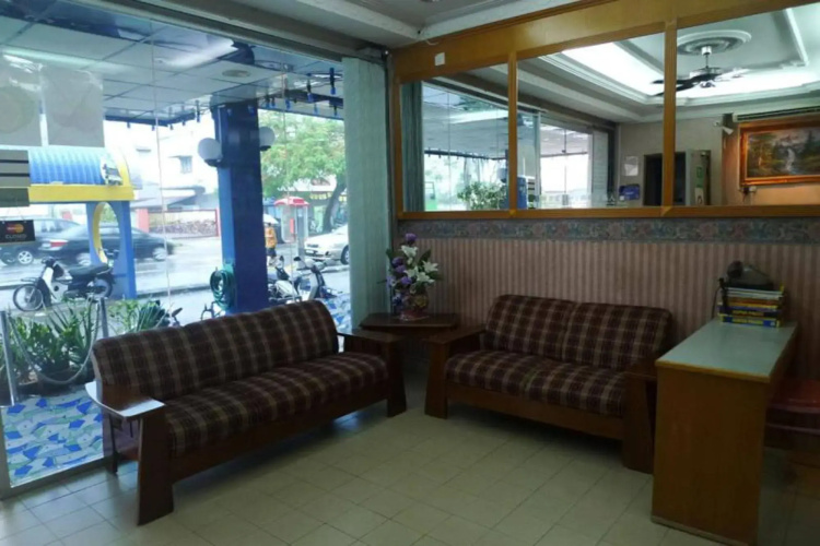 Coastal Park Hotel