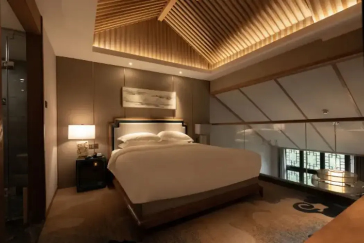 The Lucid Resort Deqing