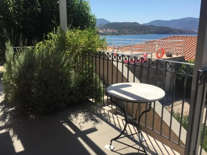 1 Bedroom Apartment with sea view