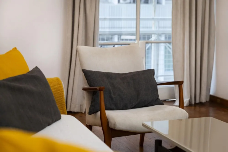 1-80 Collection Apt 202