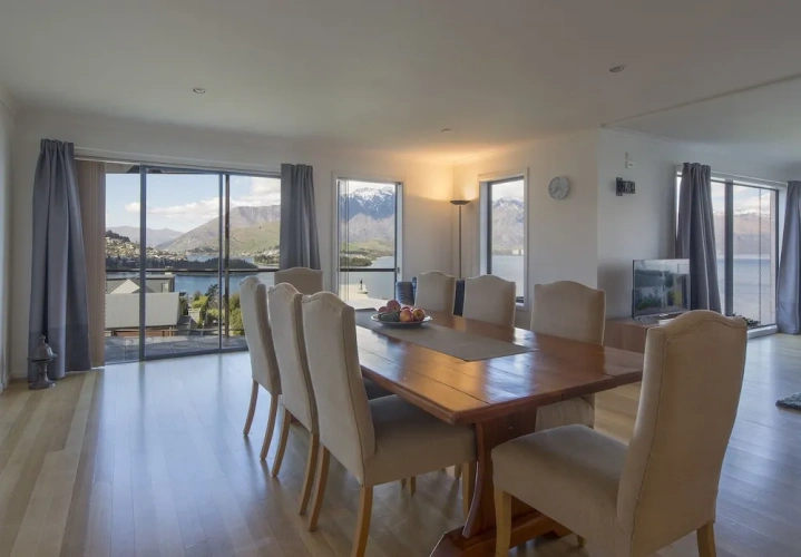 2 Bedrooms Cottage with lake view