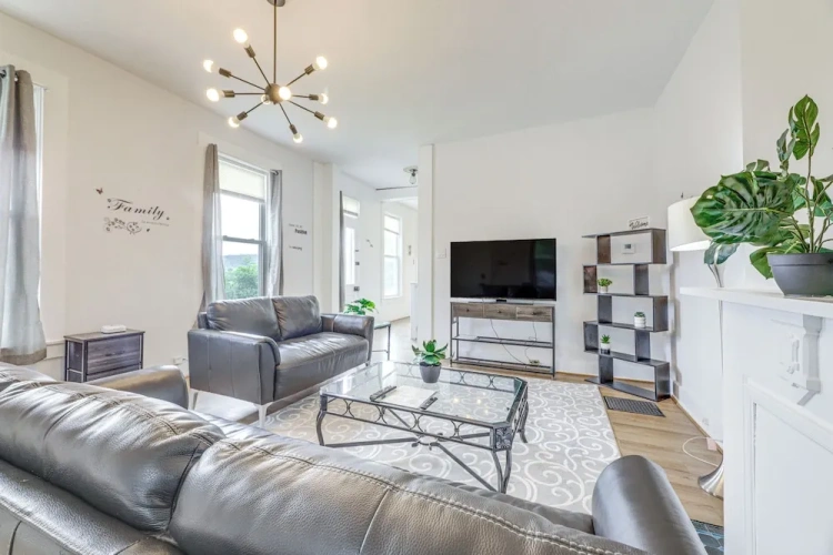 3 Bedrooms Cottage