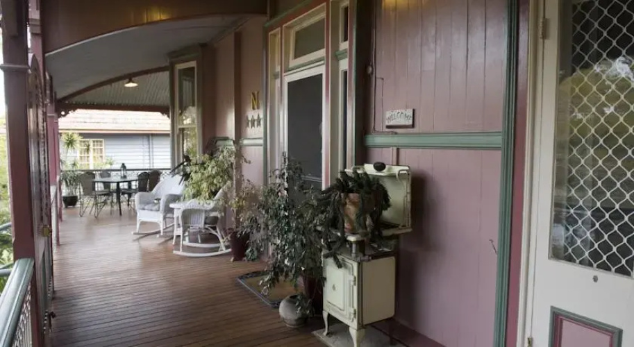 布里斯班纳拉可帕馆住宿加早餐旅馆(Naracoopa Bed & Breakfast & Pavilion Brisbane)