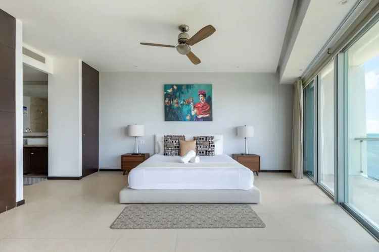 Beautiful Beachfront Apartments