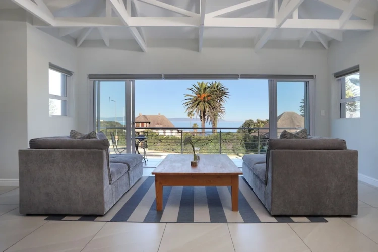 5 Bedrooms Luxury Cottage with ocean view