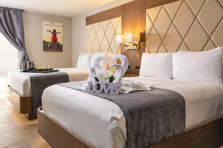Royal Service Handicap Quadruple room