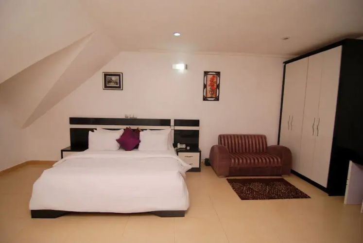 The Grosvenor Suite
