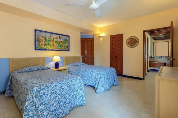 Family Suite with balcony