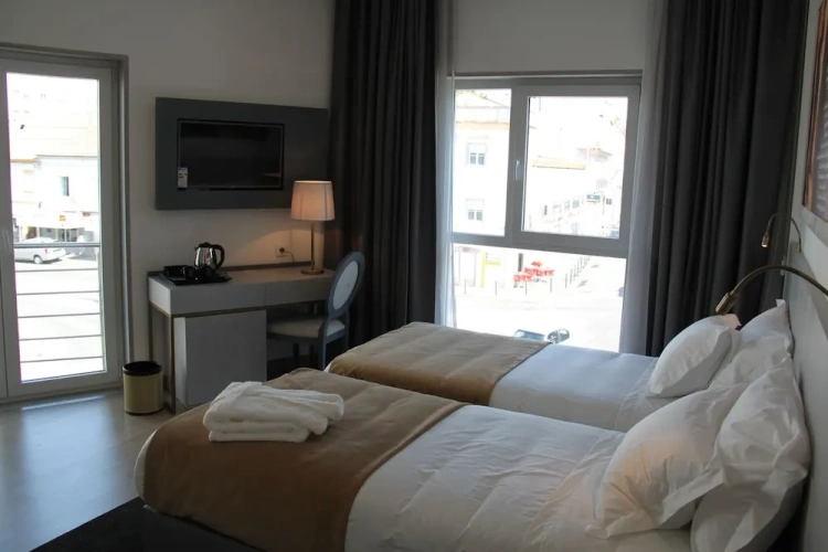 Standard Twin room with balcony