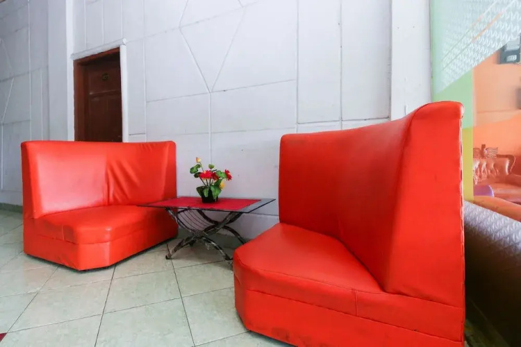 Airy Eco Bandara Sultan Hasanuddin Makassar