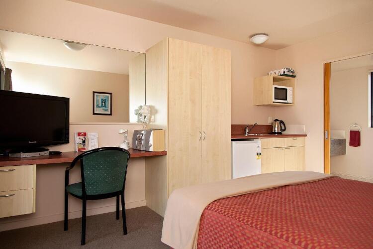 Bella Vista Motel DunedinOver view