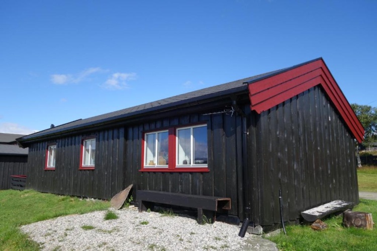 2 Bedrooms Chalet