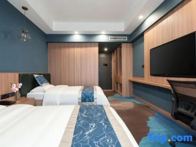 Deluxe Family Suite