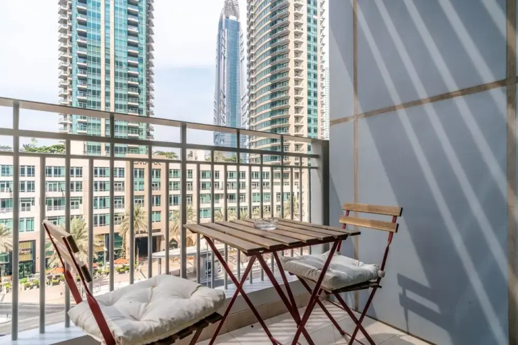 LuxBnB Standpoint Tower BLVD Views