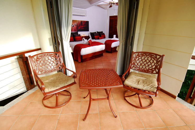 Tulemar Resort