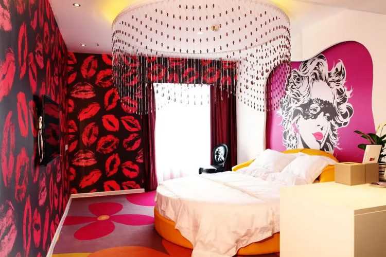 Luoyang Provence Theme Hotel