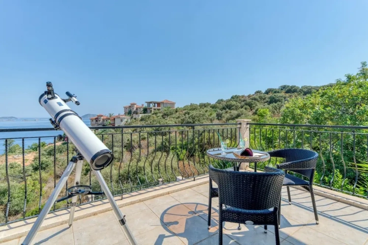 5 Bedrooms Family Villa with sea view