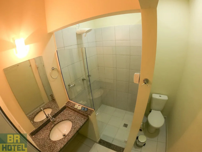 Br Hotel
