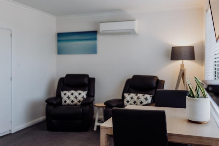 1 Bedroom Apartment with partial view