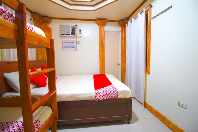Standard Quadruple room