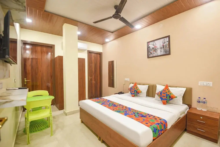 Fabhotel White House Tilak Nagar