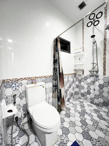 4 Bedrooms Villa