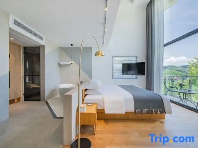 3 Bedrooms Standard room with sunrise view