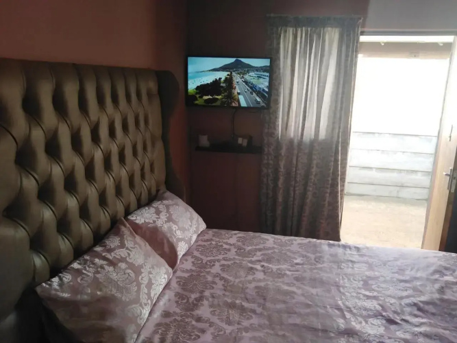 Coolden guest house