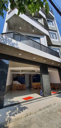Oyo 990 Home 2 Hotel