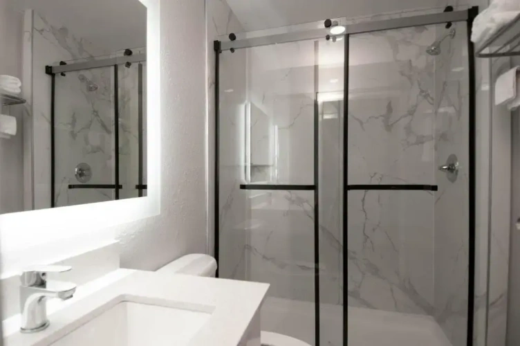 Standard Double Suite