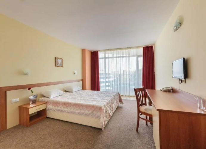 1 Bedroom Apartment with balcony