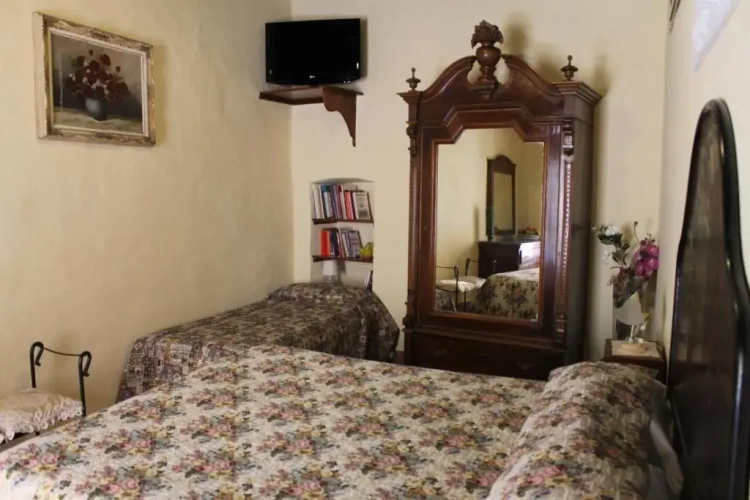 Classic Triple room
