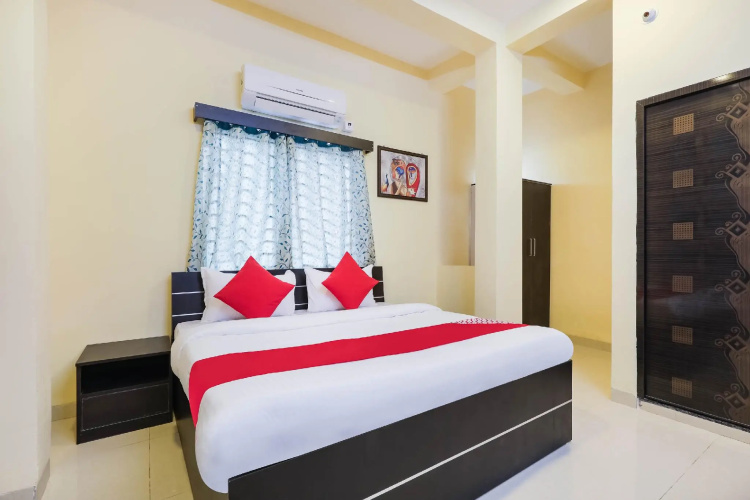 The Dreams by OYO Rooms
