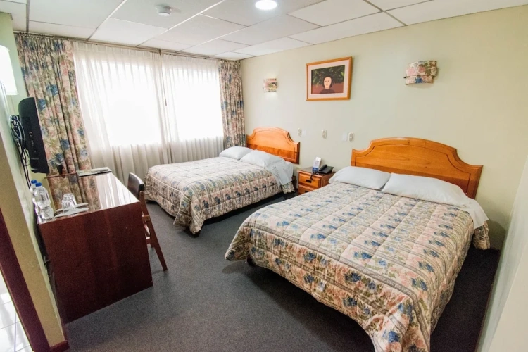 Standard Twin room with balcony